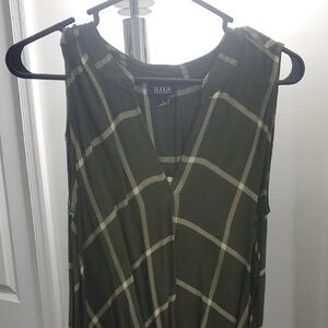 a.n.a Dark Green Checkered Women's Blouse